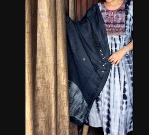 Embroidered Suit Set