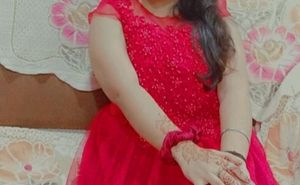 A Beautiful Middi Frock For Girls Women