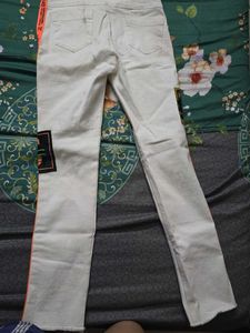 Off-White Distressed Jeans