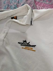 Very Nice Plain White And Beautiful T-shirt
