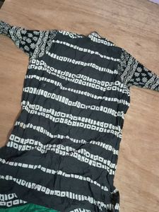 Elegant Embroidered Kurta