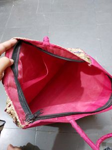 Women&#39;s Pink Embroidered Sling Bag