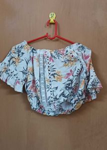 Floral Off-Shoulder Crop Top
