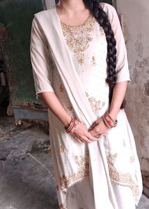 Georgette Gray Colour Heavy Shut