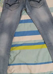 Boys  Blue Skinny Fit Light Fade Stretchable Jeans
