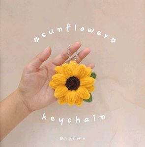 Pipe Cleaner Sunflower Keychains