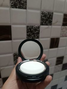 Maybelline Fit Me Matte + Poreless Compact Powder