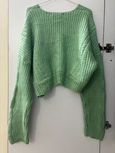 Korean V Neck Cropped Pullover