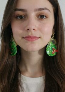 Resin Necklace &amp; Earring Set