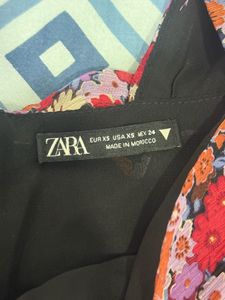 Xs Zara Floral Ruched Mini Dress