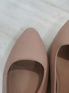 peach flats