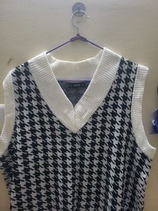 Shien Authentic Sweater Vest Unisex