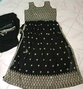 New Naira Suit Black