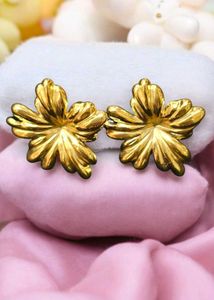 Anti-tarnish Flower Earrings