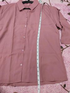 Elegant Pink Button-Down Shirt (U)