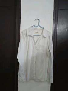 Elegant White Collared Shirt fits M~XL length 28