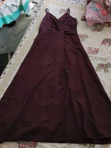Elegant Burgundy Maxi Dress