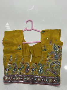Embroidered Blouse 👚