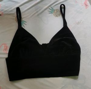 Sell 😱📢🔈Zara 2 Crop Top Like A New