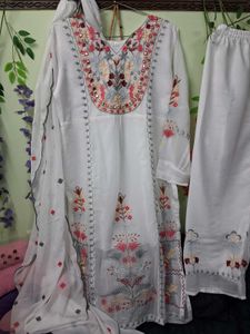 Elegant Embroidered Kurta Set