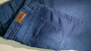 R&amp;B Bell Bottom Women Jeans 30 Size