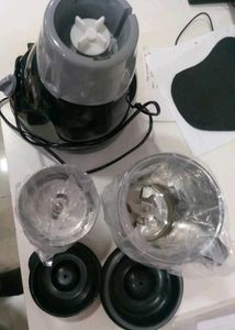 NEW MIXER GRINDER WITH 2 JARS