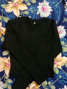 Black Crop Top