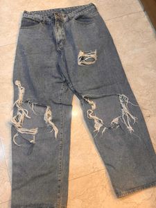 Baggy Ripped Jeans