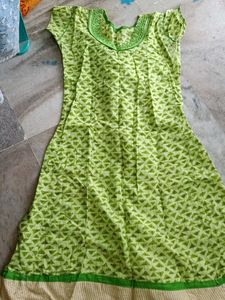 Green Printed Kurti set of 2