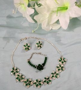 Green Necklace
