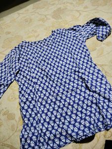 Blue & White Printed Short Kurti