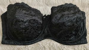 🖤 Black Lace Strapless Bra by FINE LINES 🖤