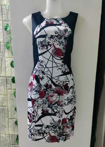Elegant Sleeveless Floral Bodycon Dress