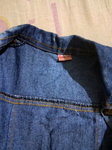 New Short Denim Jacket 💙
