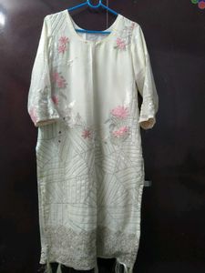 Floral Embroidered Pakistani Combo Suit
