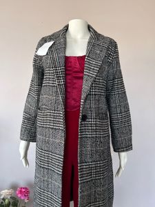 Chic Plaid overCoat FIXED RATE NO BARGAINING