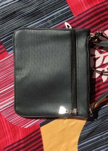 Unisex Black Crossbody Bag