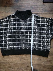 🌸Black &amp; White Classic Sweater