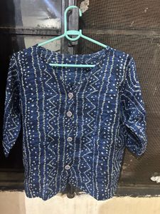 Blue Patterned Button-Up Top(crop Shirt)