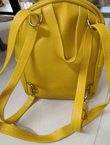 Branded  🎒 Bag