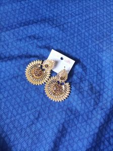 Earring