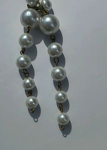 Pearl Earing