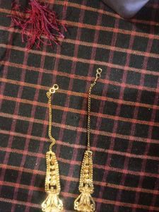 Elegant Gold-toned Necklace