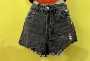 Orange Corset Top &amp; grey short jeans 💗