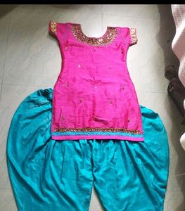 Straight Kurta And Patiyala