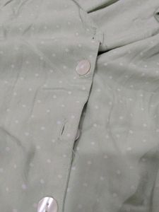 Freezy Blue Collar Shirt With Polka Dots