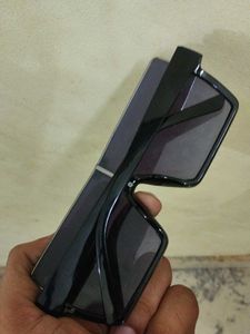 Stylish Black Sunglasses