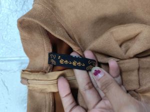 Women Cute Crop Top with Bow Detail