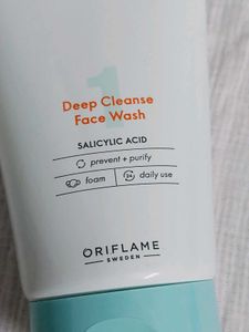 Oriflame Pure Skin Deep Cleanse Face Wash