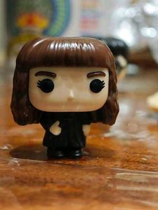 Hermione figure